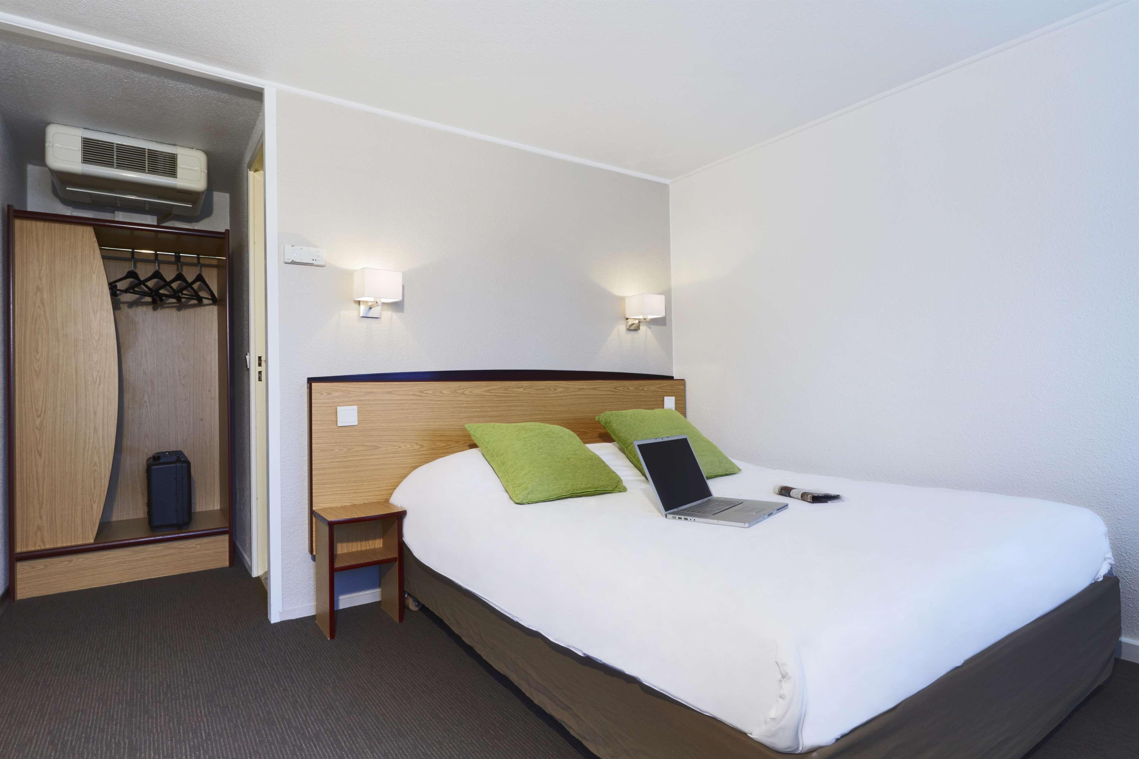 Hotel Campanile Lille - Lomme Zewnętrze zdjęcie