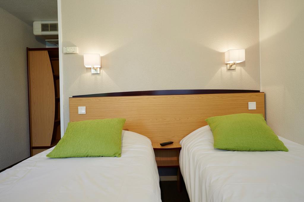 Hotel Campanile Lille - Lomme Zewnętrze zdjęcie