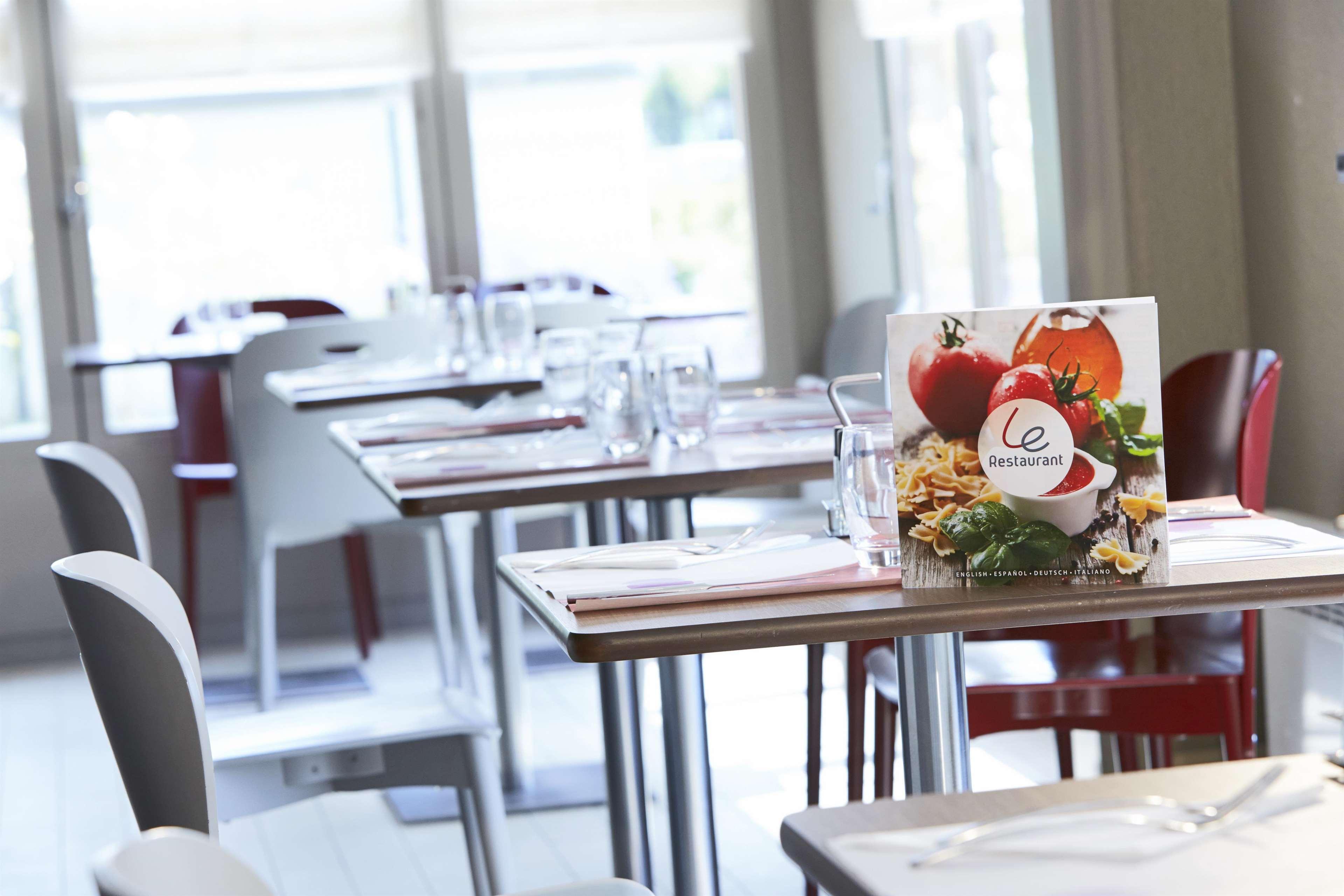 Hotel Campanile Lille - Lomme Zewnętrze zdjęcie