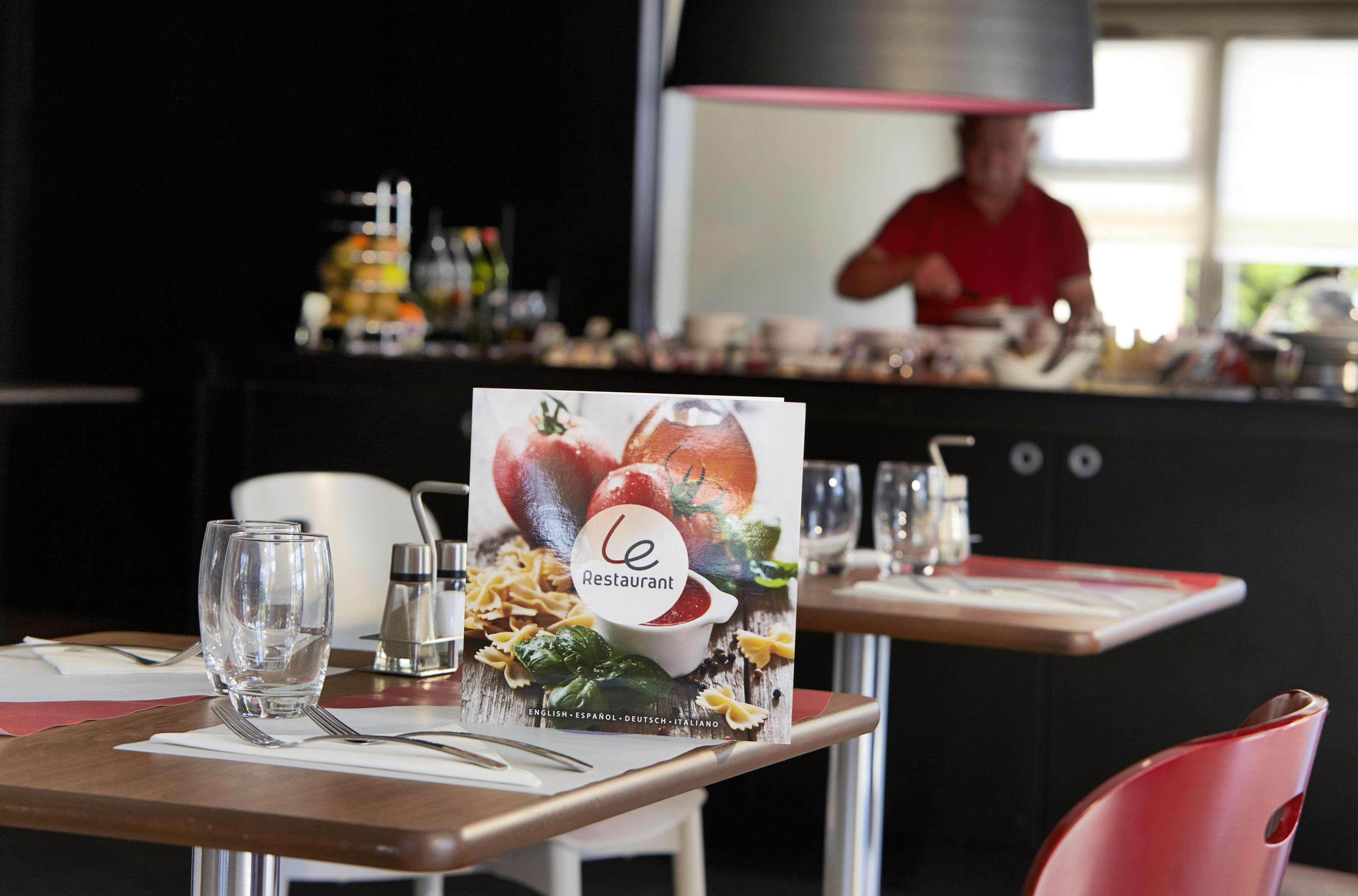 Hotel Campanile Lille - Lomme Zewnętrze zdjęcie