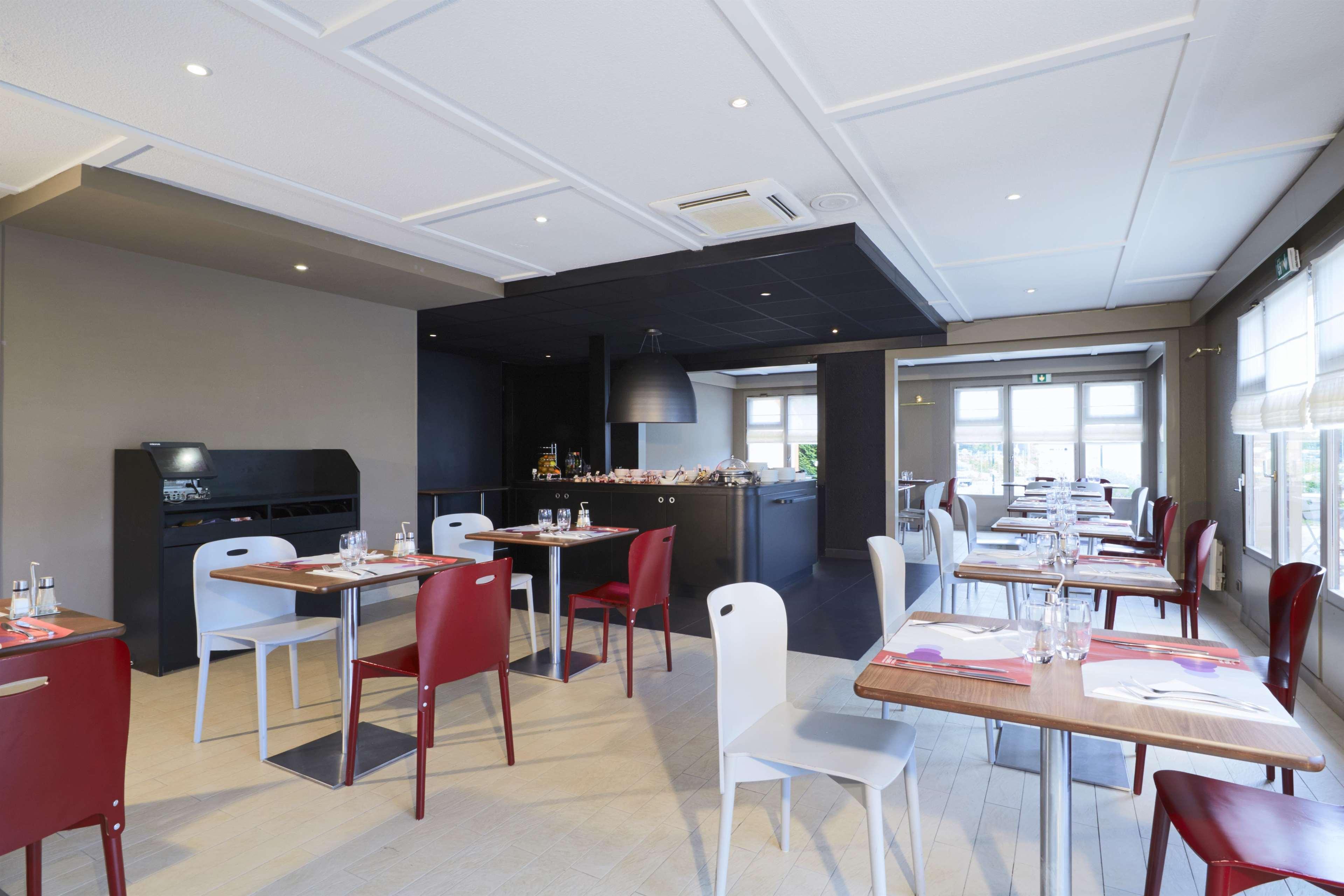 Hotel Campanile Lille - Lomme Zewnętrze zdjęcie